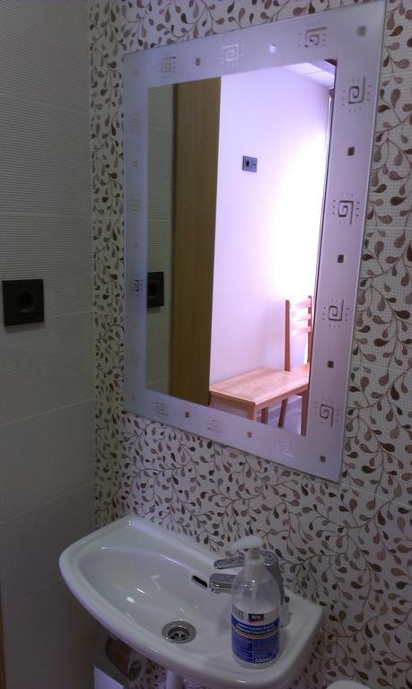 Hostal Bisbal Only Adults No Ac Valencia Bilik gambar